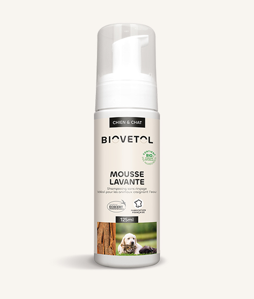 Mousse Lavante Biovetol – soin nettoyant sans rinçage bio pour chien et chat, pelage propre et doux