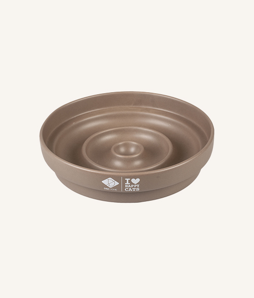 Gamelle anti-glouton effet gouttes d'eau marron en céramique pour chat. Marque D&D Home