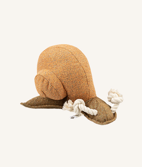 Peluche pour chien en forme de d'escargot couleur terracotta avec corde et couineur intégré